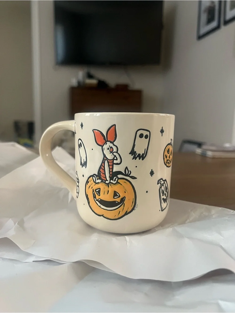 Cream Halloween Winnie-the-Pooh Pumpkin Mug